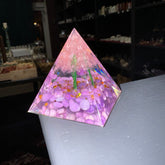 Orgonīts - piramīda T008